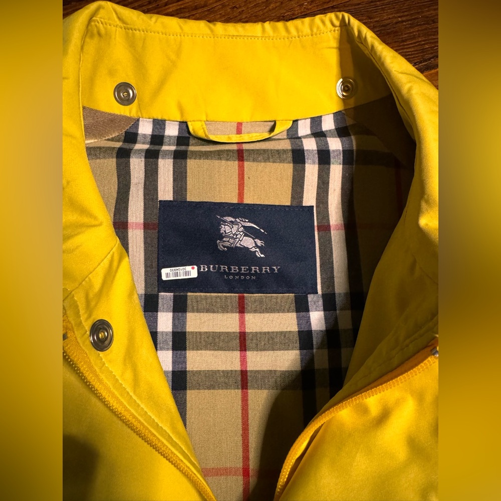 Burberry Yellow Trench coat XL Spring Rain Jacket - Picture 2 of 14